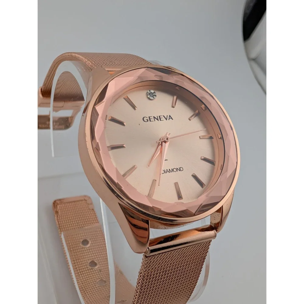 Geneva Watch Women 34mm Case Rose‎ Gold Mesh Metal Band- New Battery